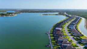 Fort Myers, Florida Lakefront Neighborhood Drone Footage [DJI Mini 4 Pro]