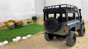 Toyota Land Cruiser vs Defender | Epic RC Off-Road Jumps & Adventure Simulation!